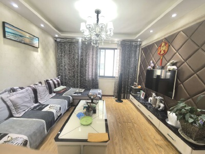 凤凰香郡，3室2厅1卫，89.96㎡，精装，售价51.8万