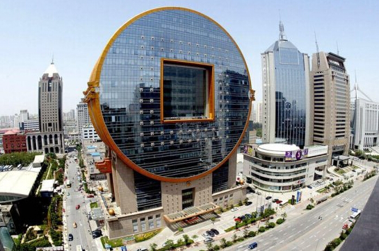 上榜理由:沈阳金融商贸开发区*具特色的建筑--方圆大厦.